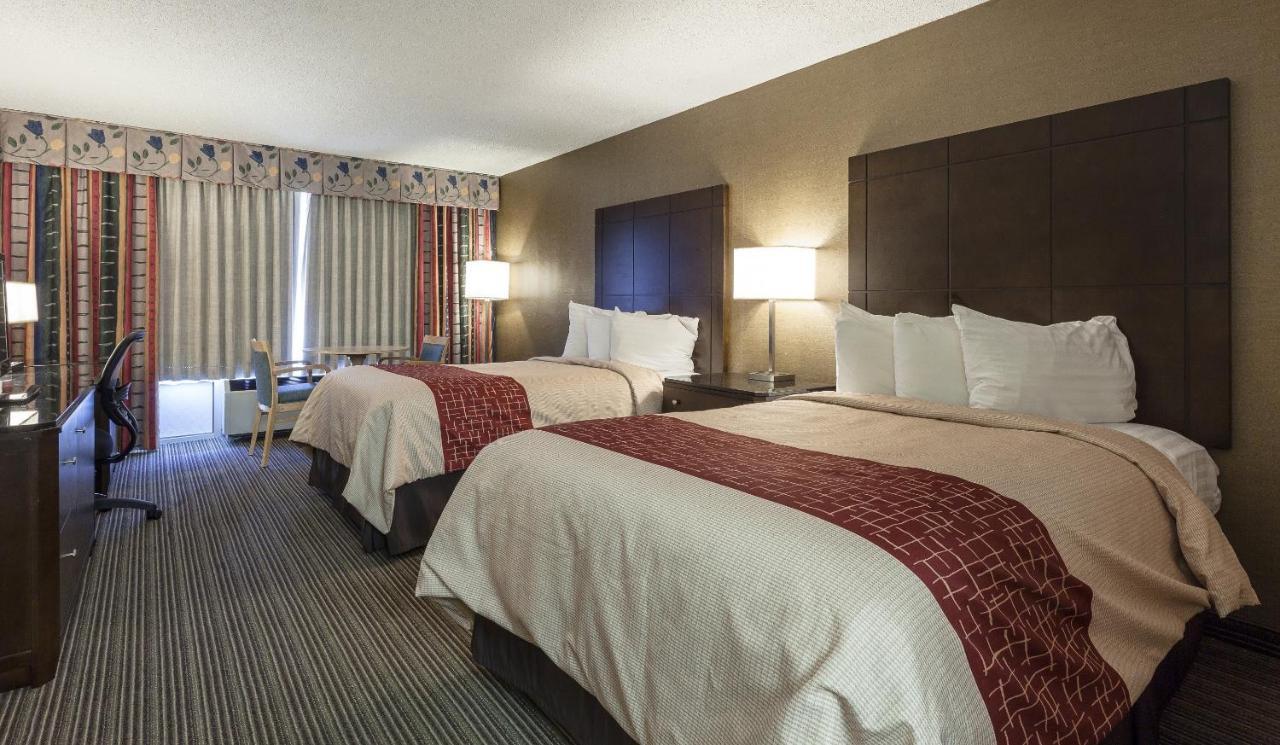 Red Roof Inn & Suites Dekalb Extérieur photo