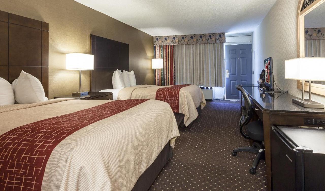 Red Roof Inn & Suites Dekalb Extérieur photo