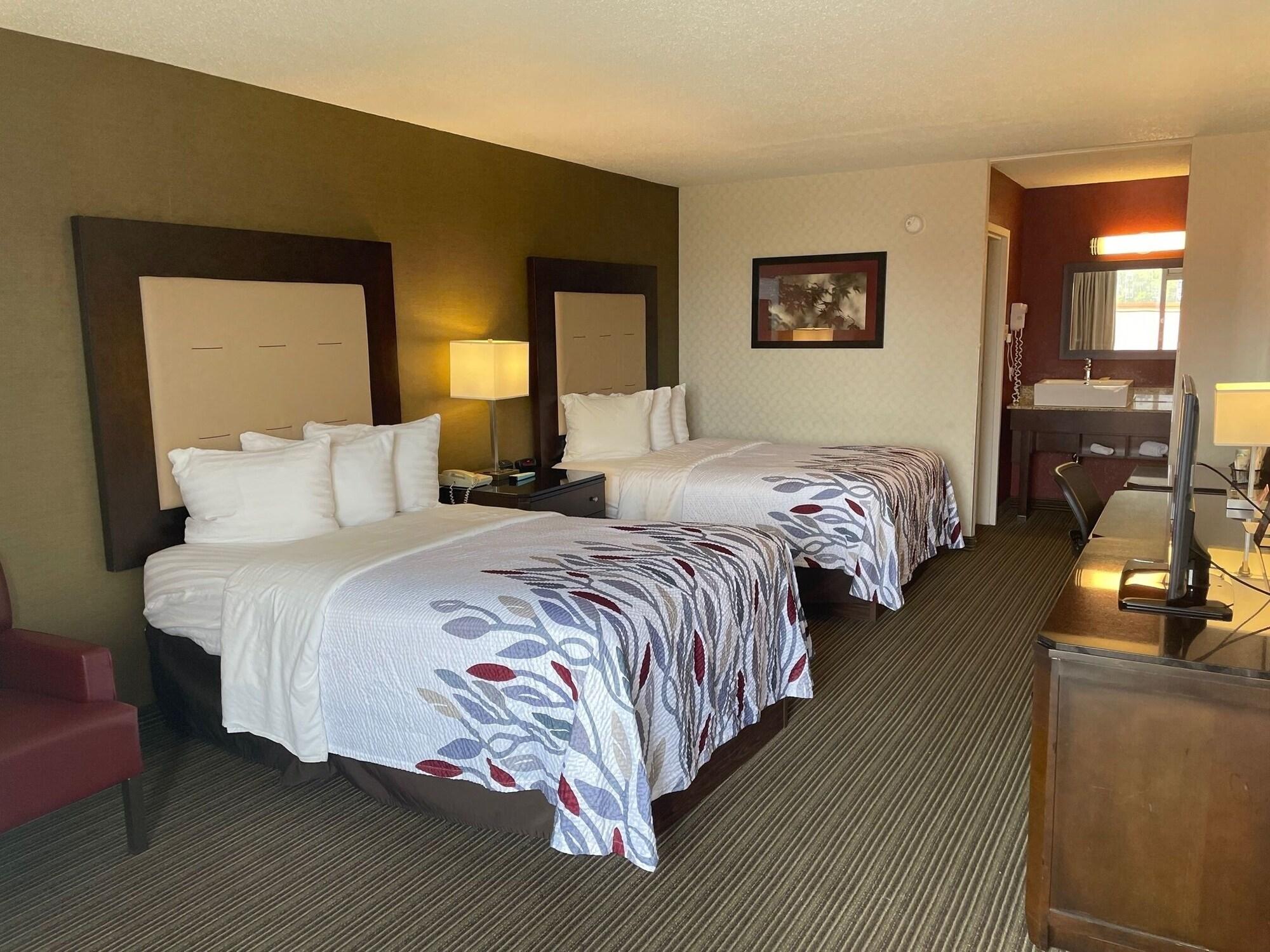 Red Roof Inn & Suites Dekalb Extérieur photo