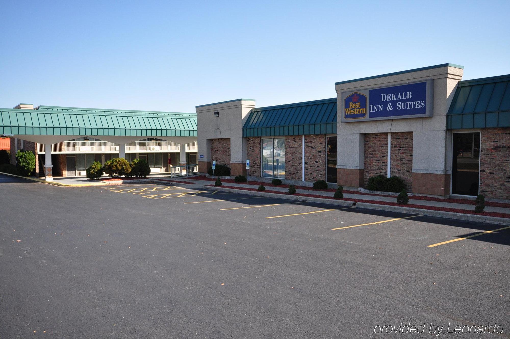 Red Roof Inn & Suites Dekalb Extérieur photo